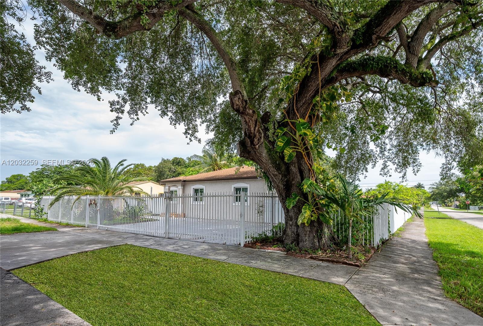 1507 NW 100th St