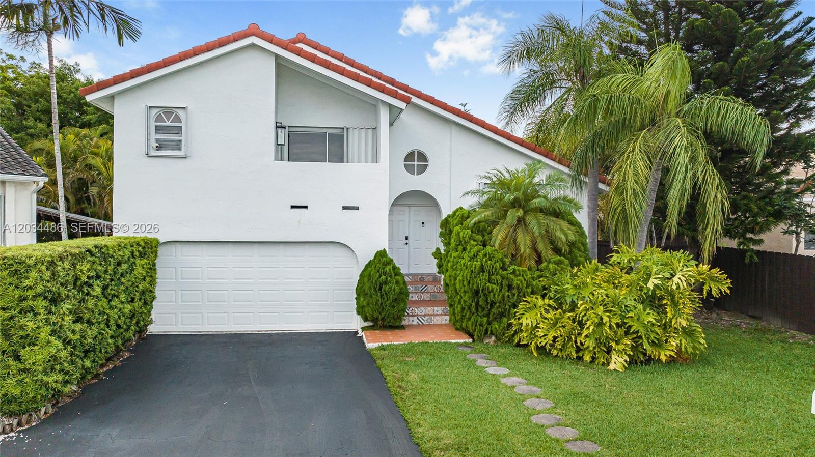6768 SW 104th Ave