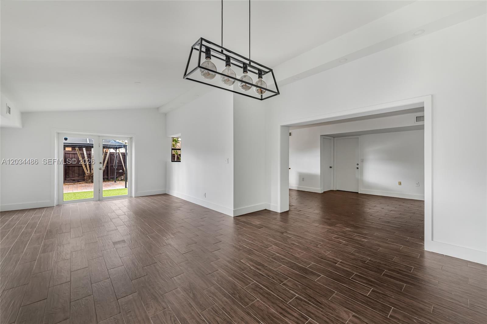 6768 SW 104th Ave