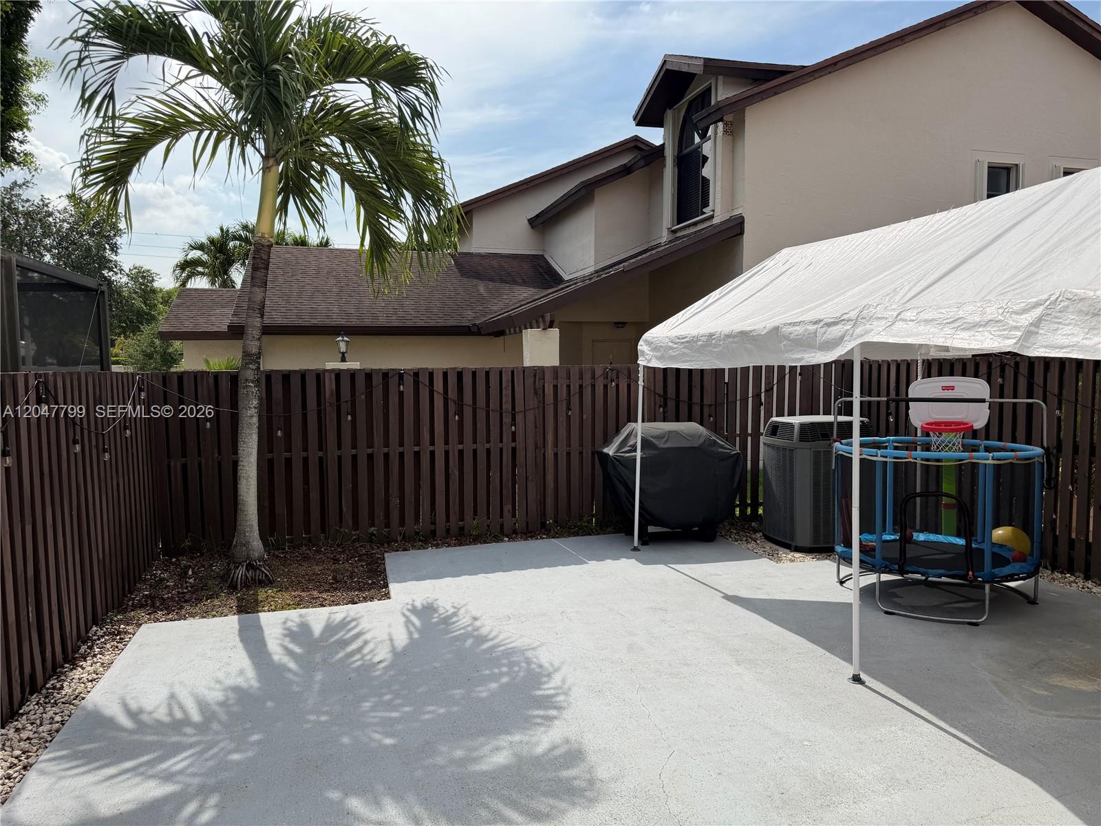 10171 SW 137th Ct