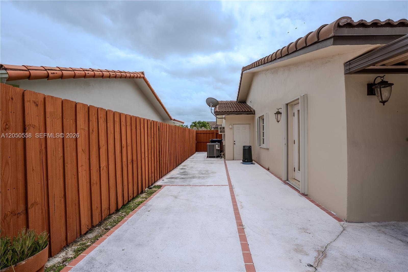 2431 SW 124th Ave