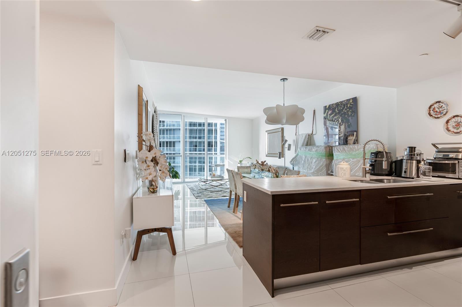 475 Brickell Ave # 3111