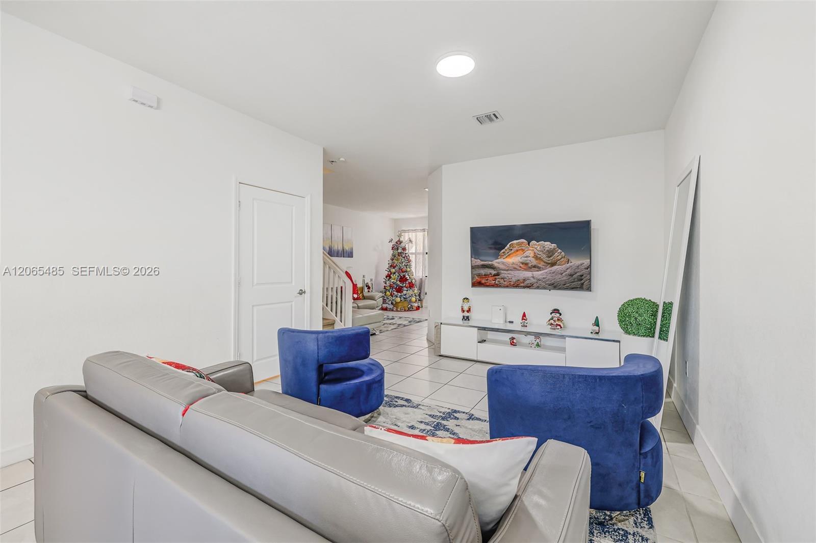 11907 SW 247th Ter