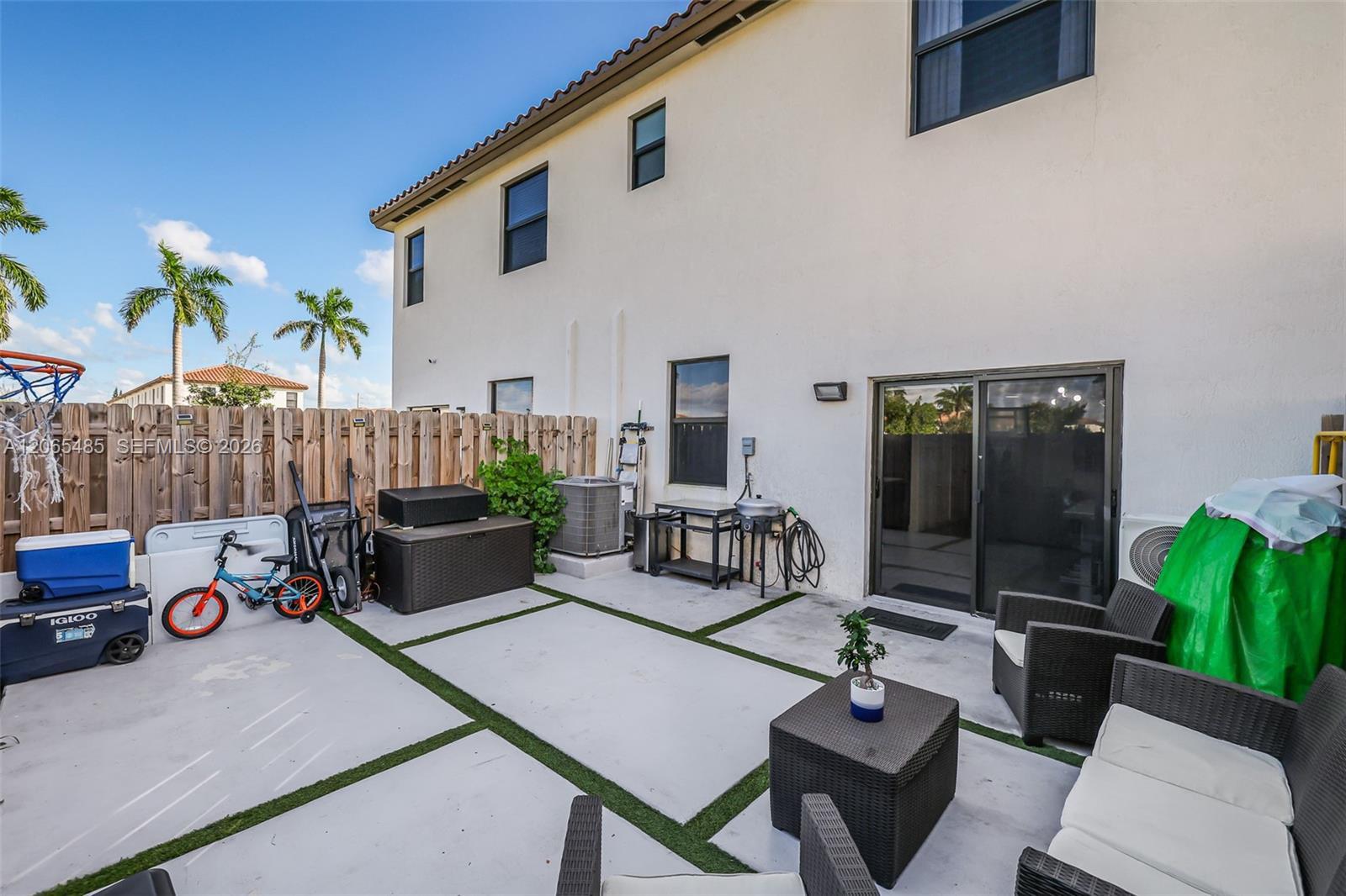 11907 SW 247th Ter