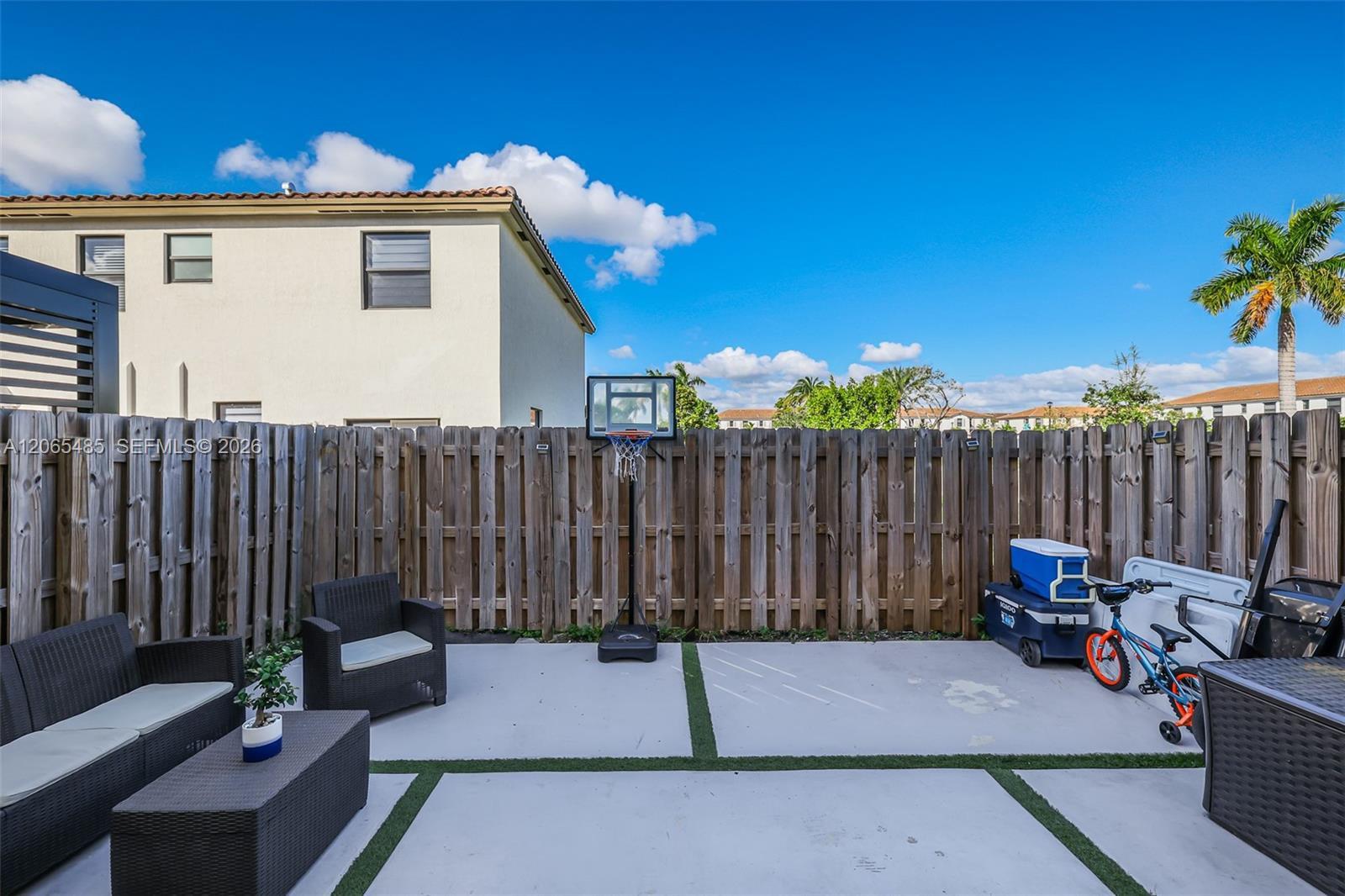 11907 SW 247th Ter