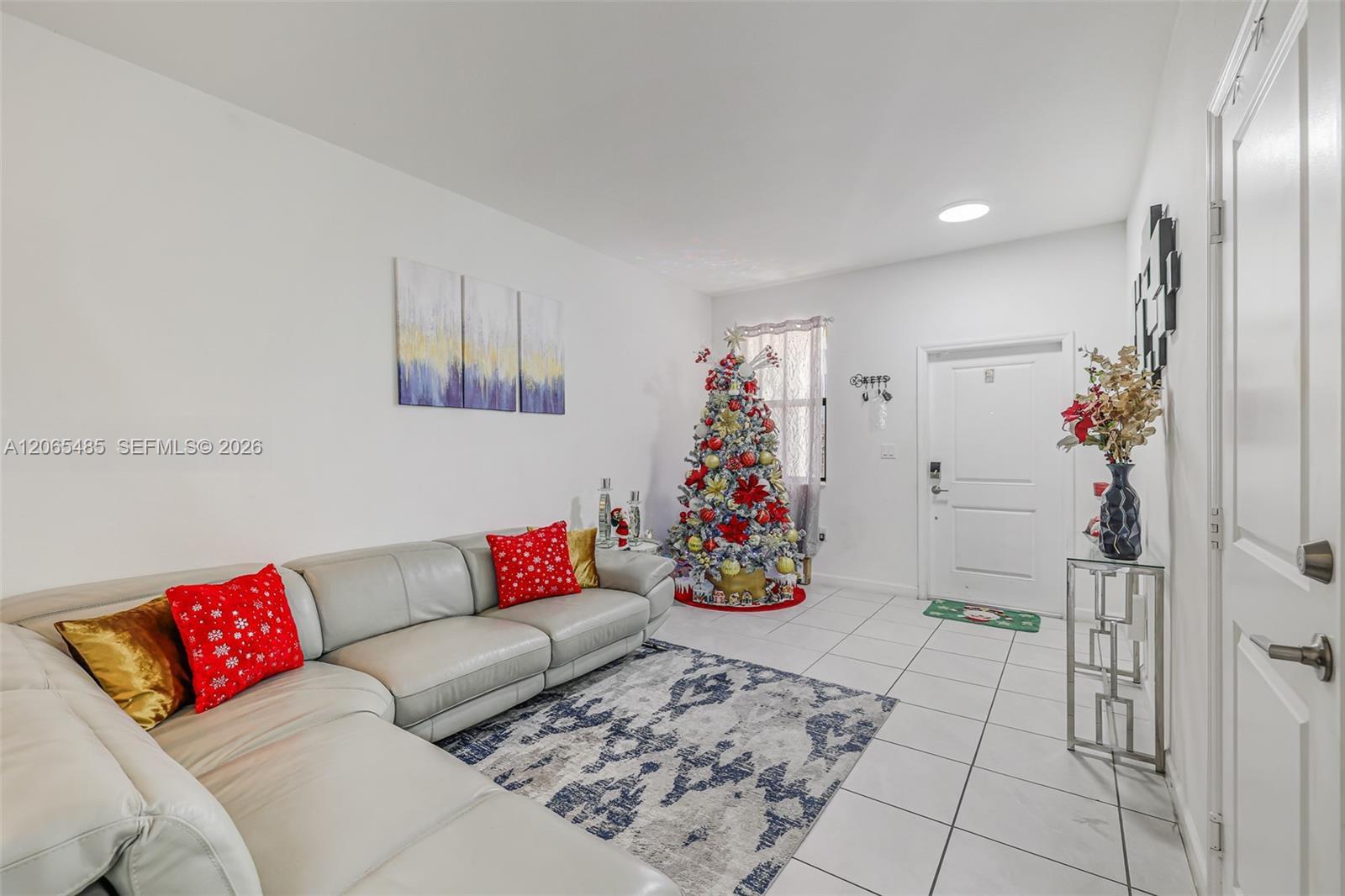 11907 SW 247th Ter
