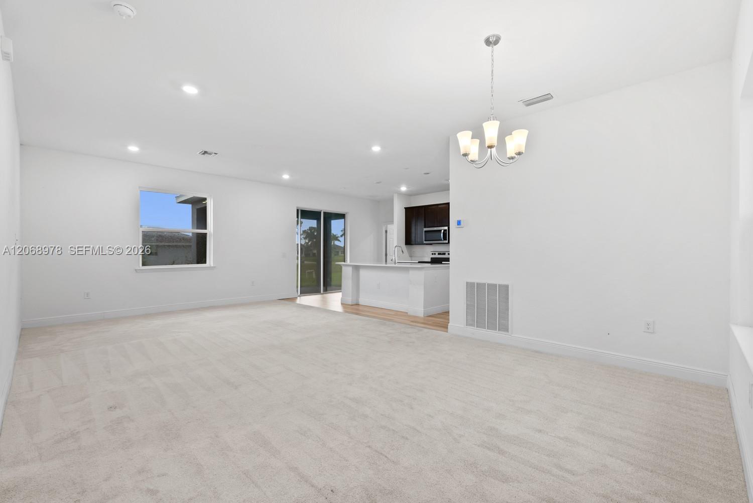 2844 NW 27th