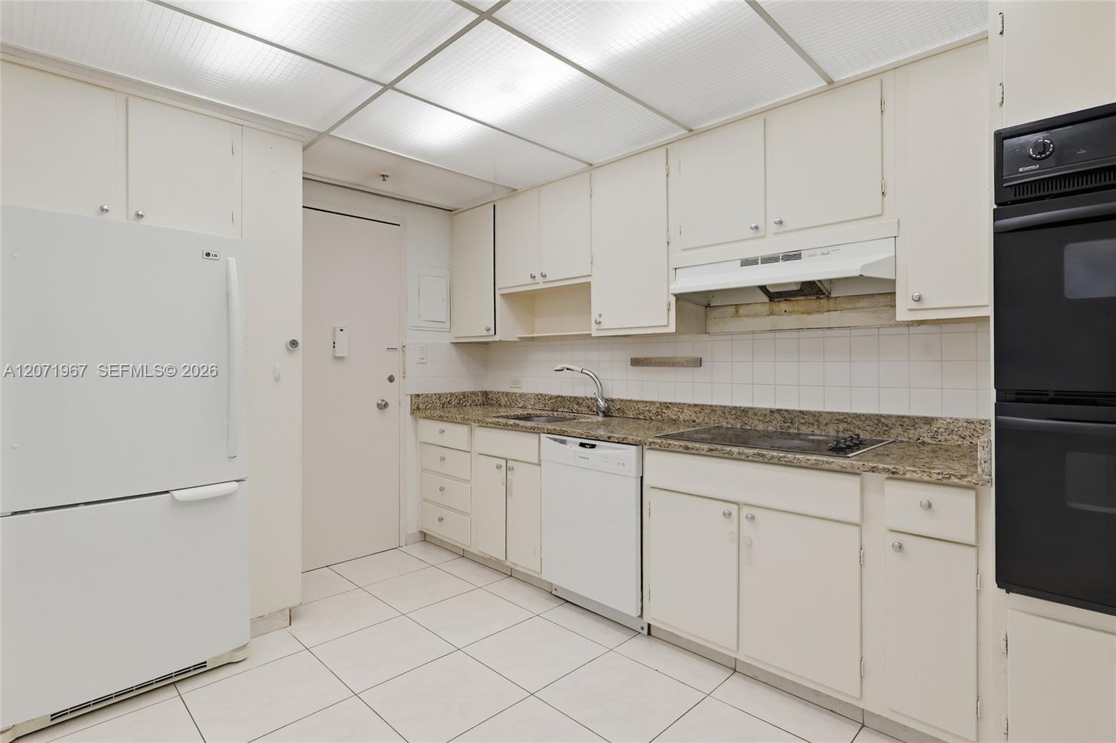 5055 Collins Ave # 11F