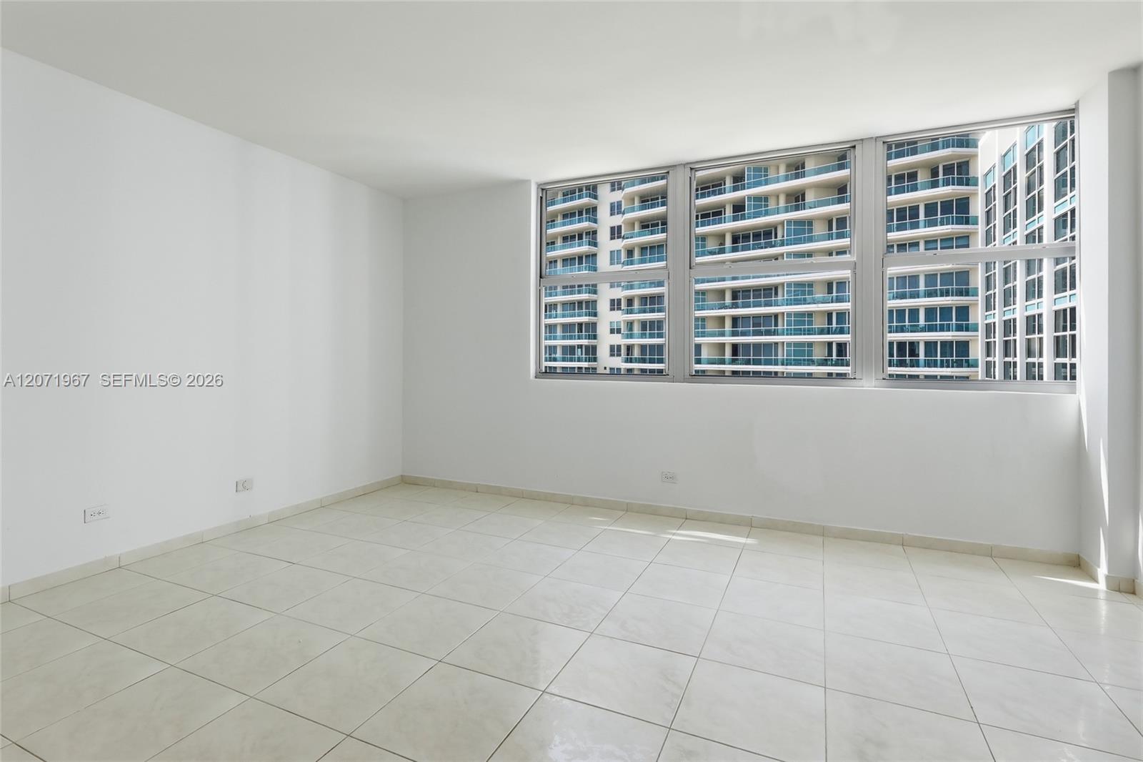 5055 Collins Ave # 11F