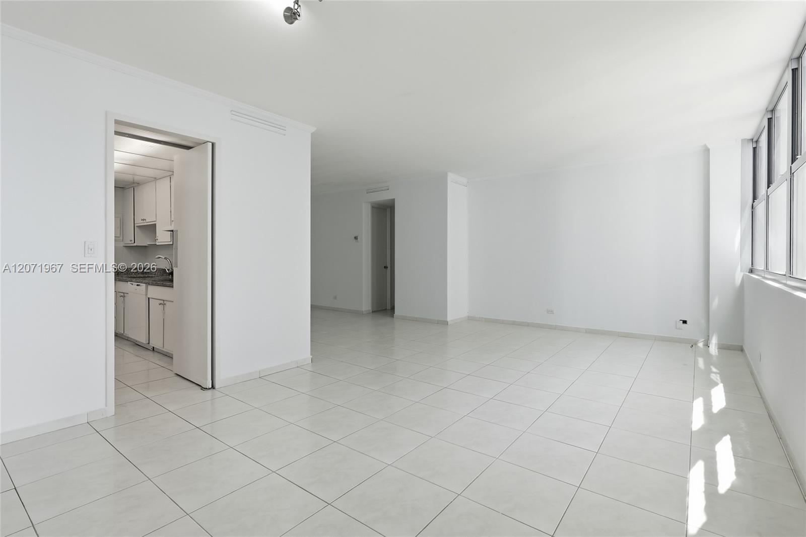 5055 Collins Ave # 11F
