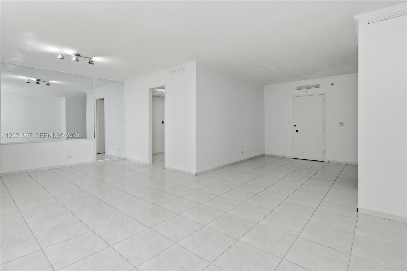 5055 Collins Ave # 11F