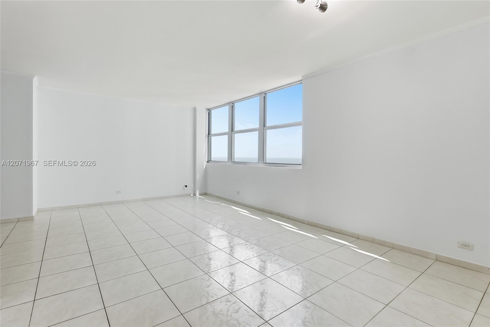 5055 Collins Ave # 11F