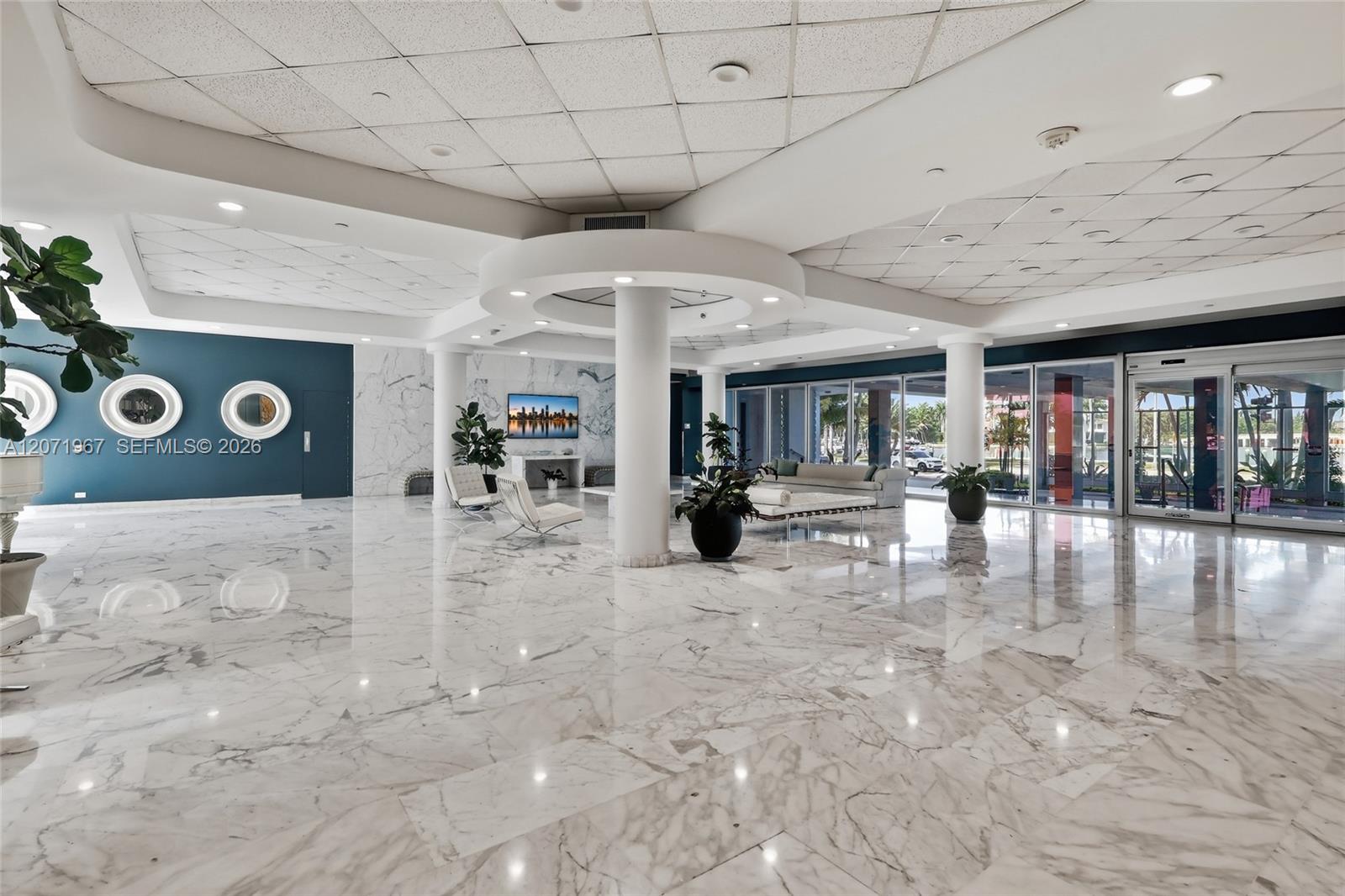 5055 Collins Ave # 11F