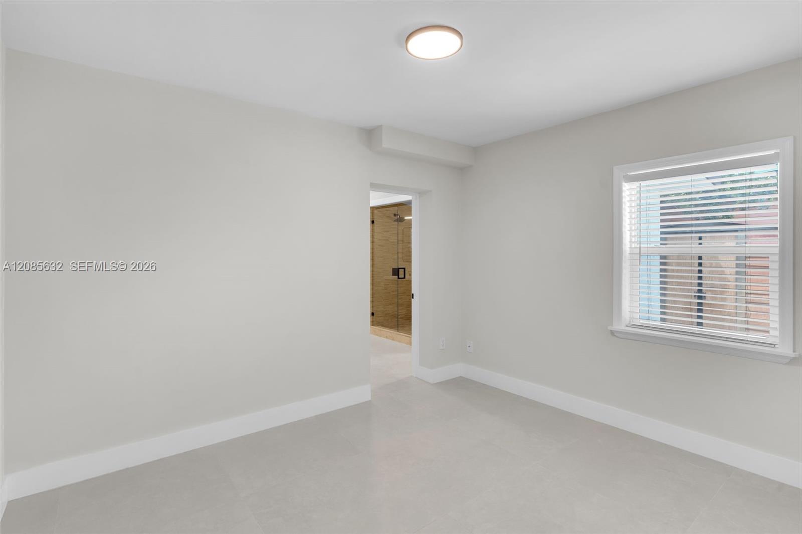 1525 NE 18th Ave