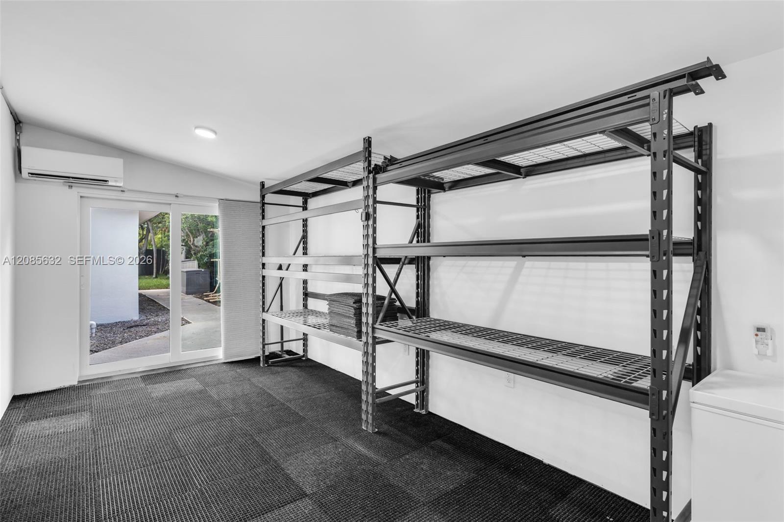 1525 NE 18th Ave