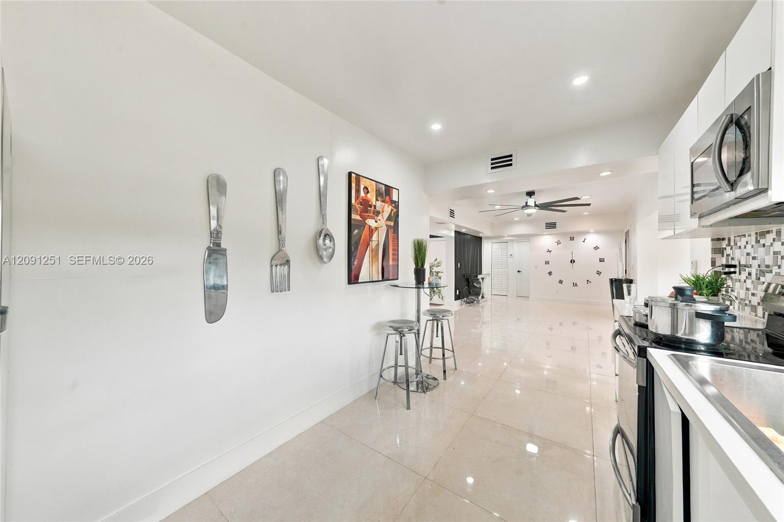 1055 NE 144th St