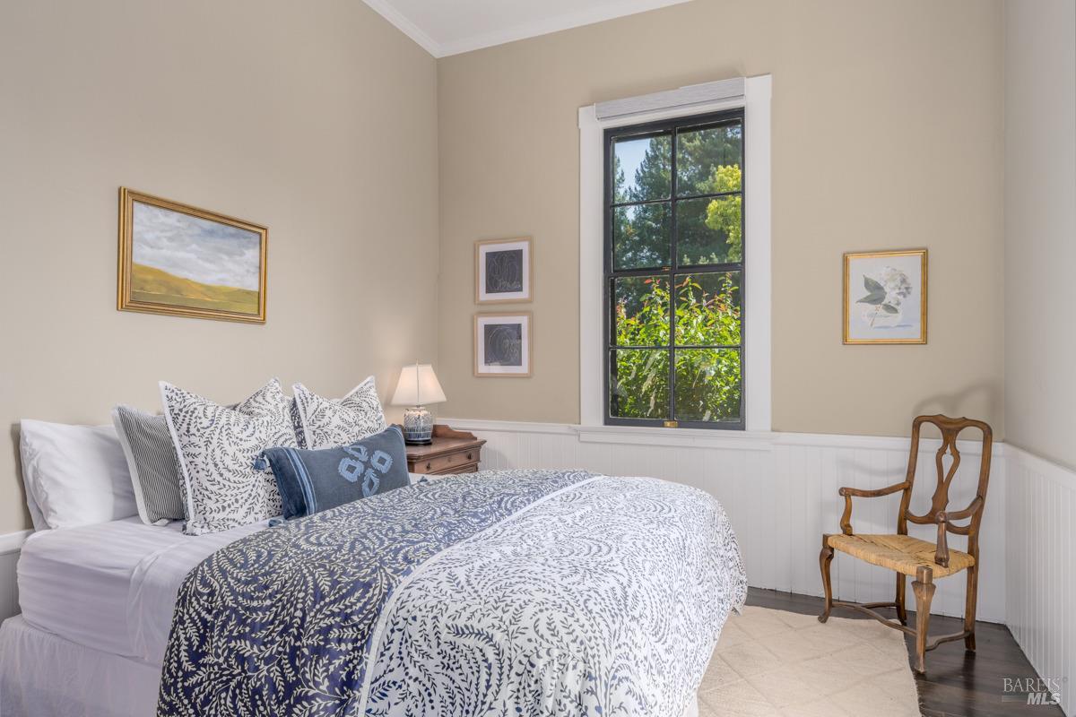 1250 Lovall Valley Rd