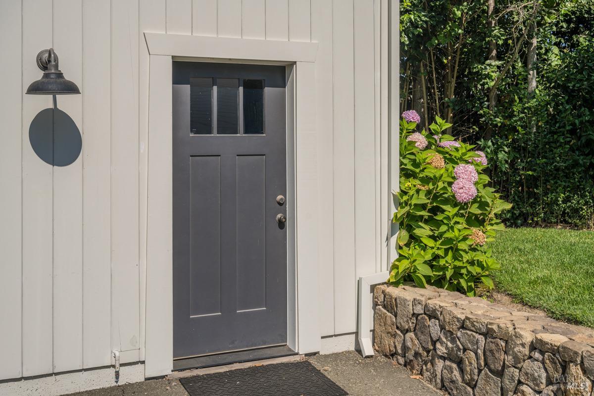 1250 Lovall Valley Rd