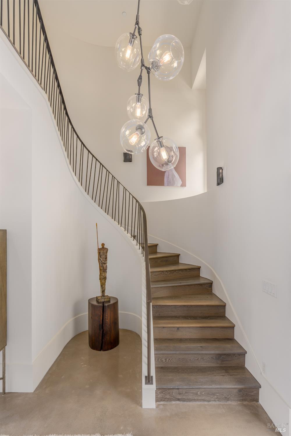 280 Serres Dr