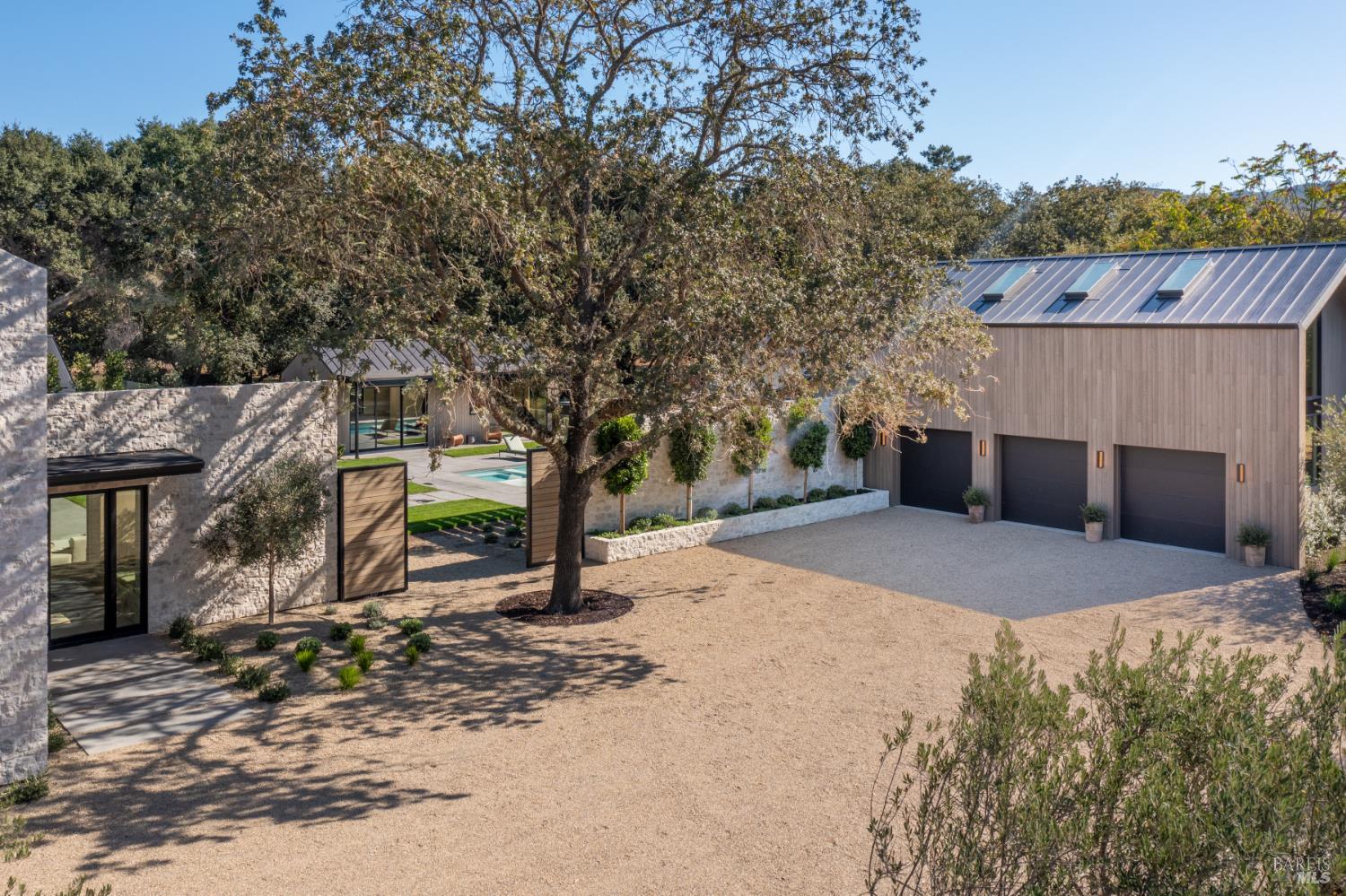 1438 Ridge Valley Rd