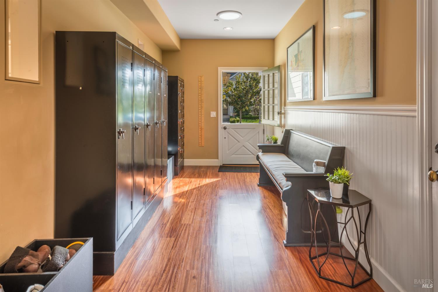 724 Charles Van Damme Way