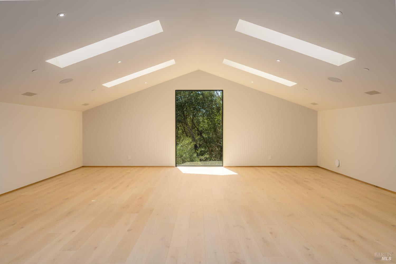 1438 Ridge Valley Road