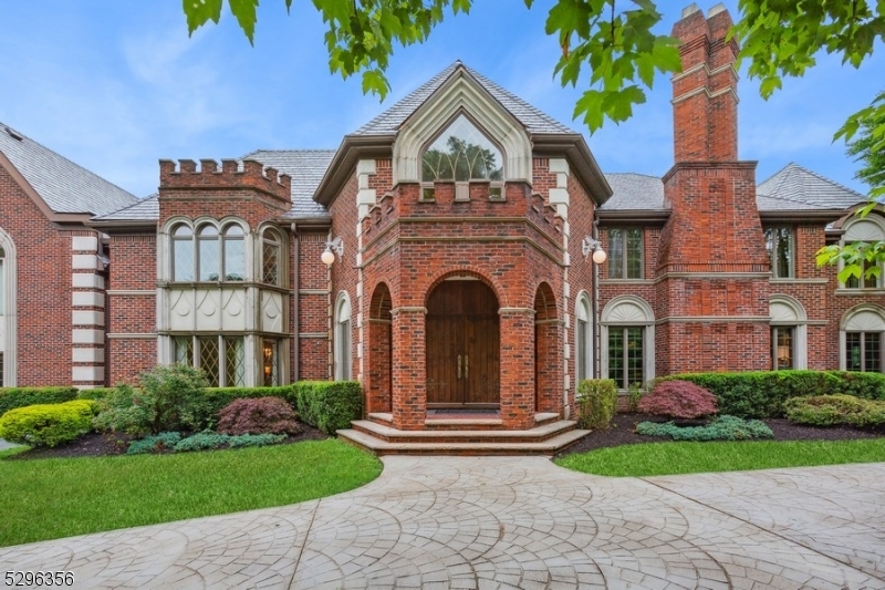 36 Woodland Rd