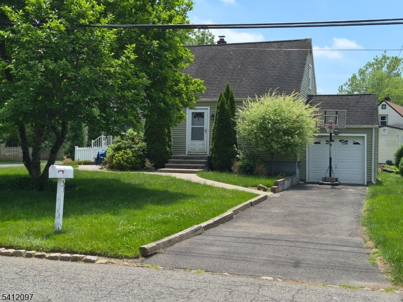 31 Commonwealth Ave
