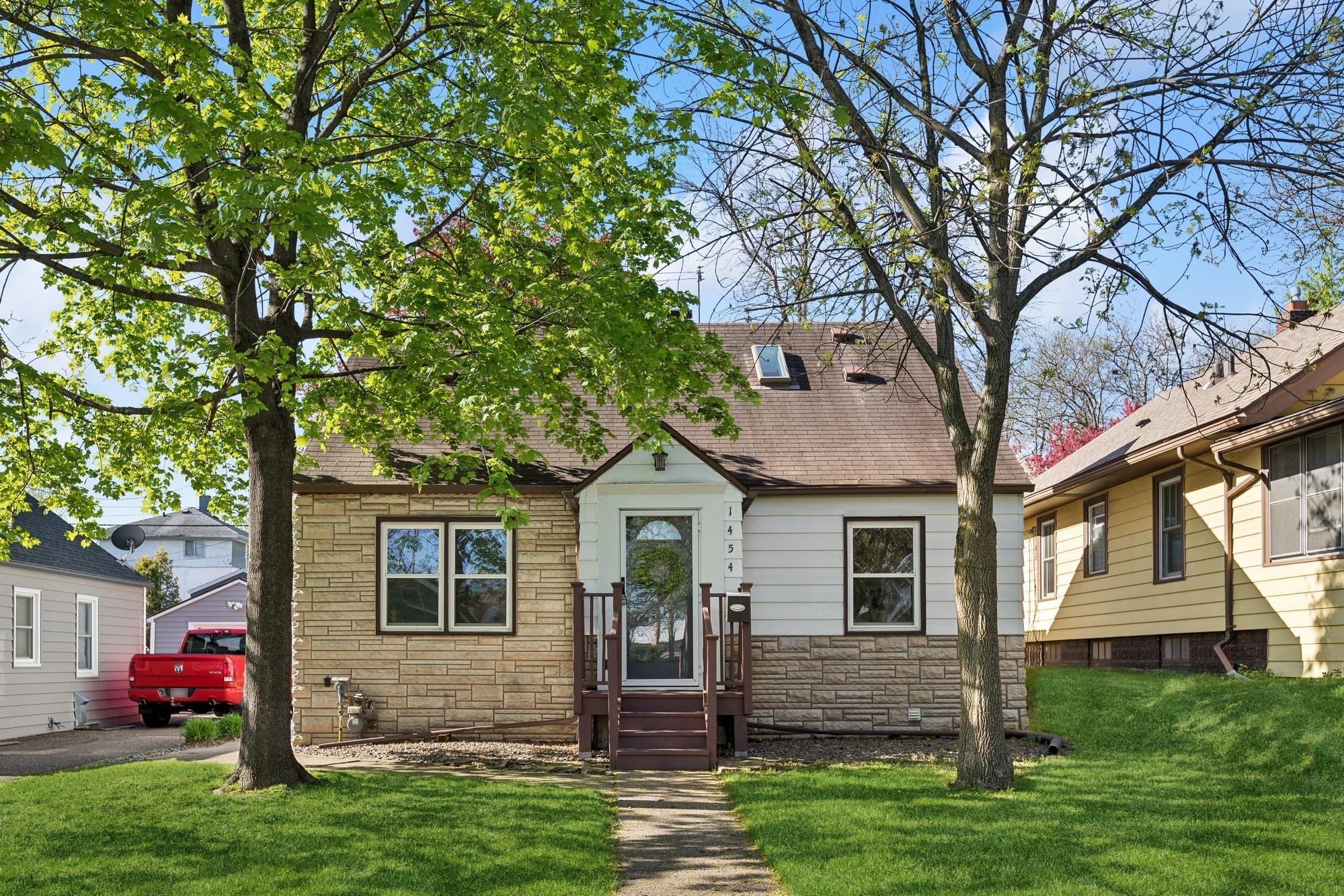 1454 Hague Avenue