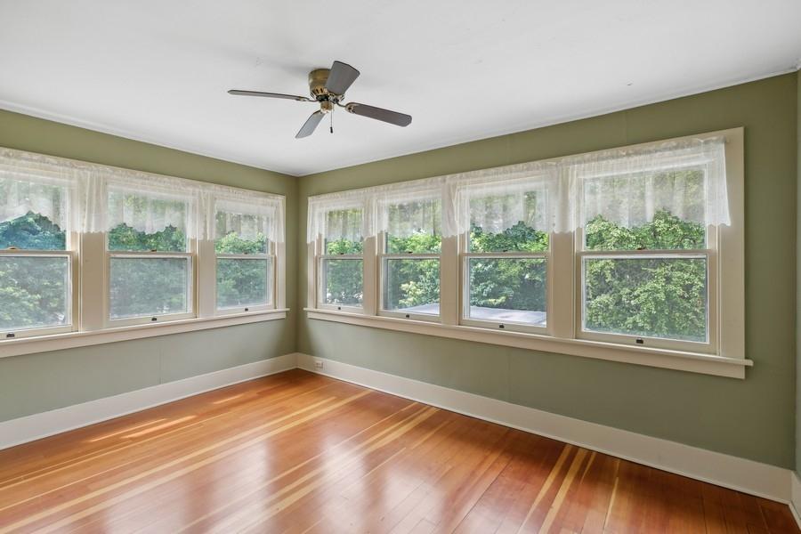 805 Abbott Street W
