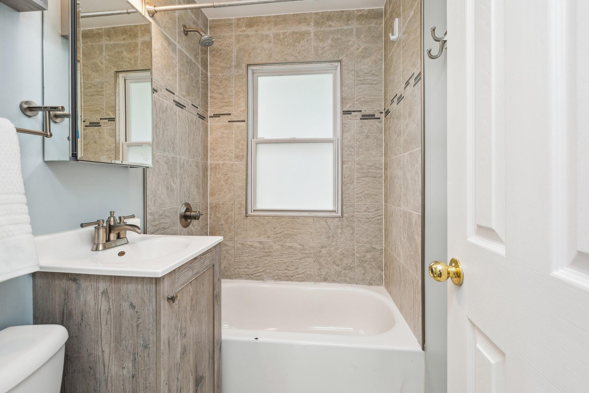 5344 Saint Stephens Street