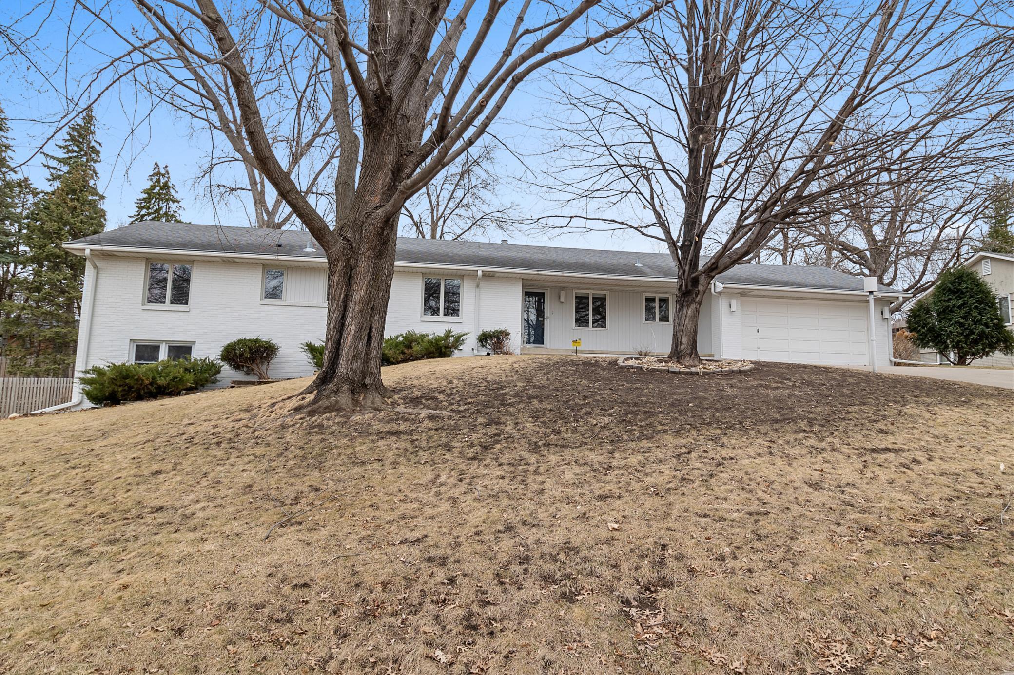 6008 Saxony Road