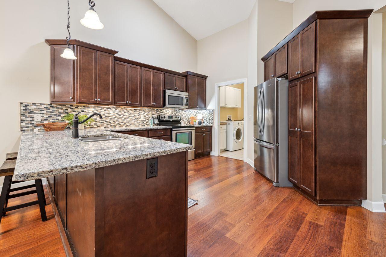 5835 Oakgreen Court N