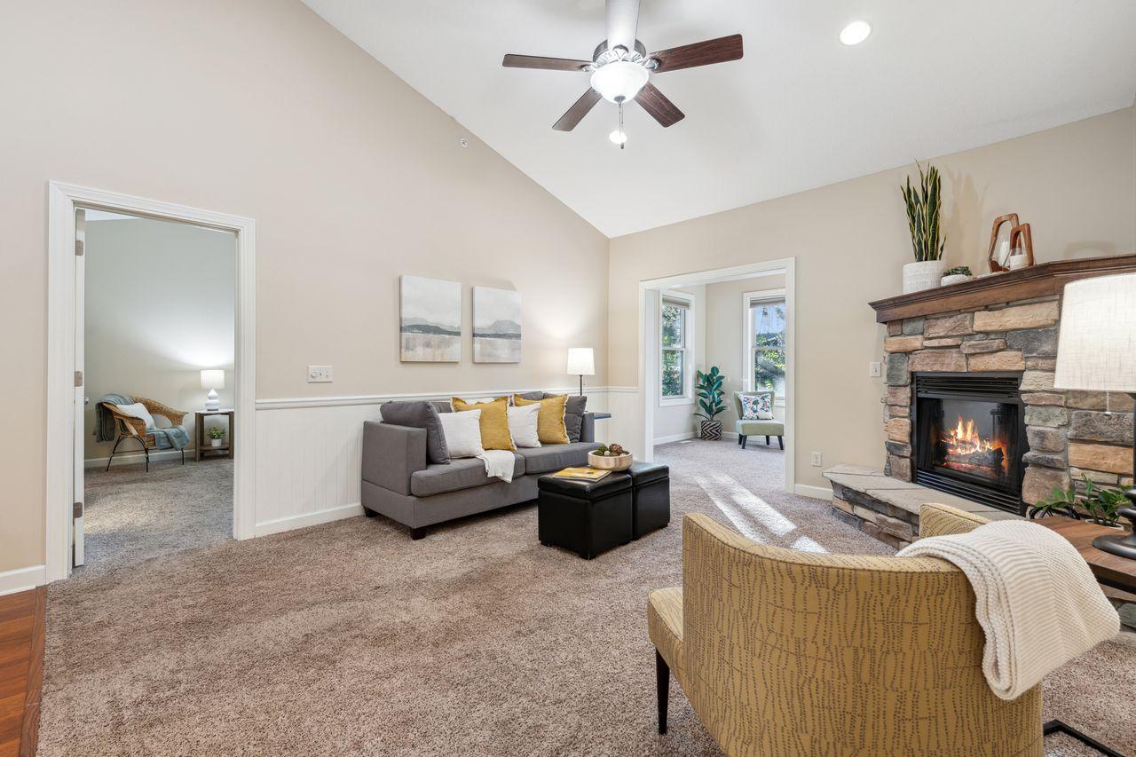 5835 Oakgreen Court N