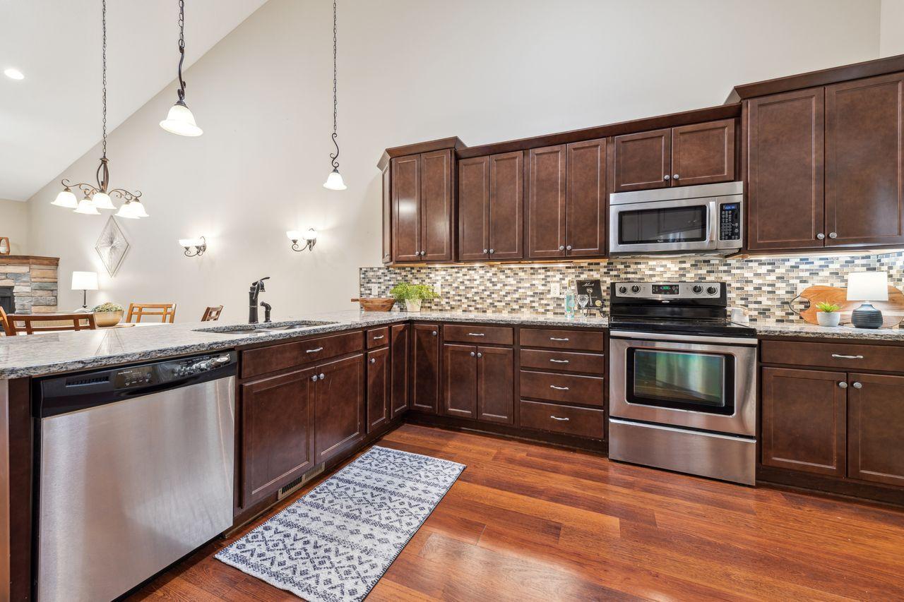 5835 Oakgreen Court N