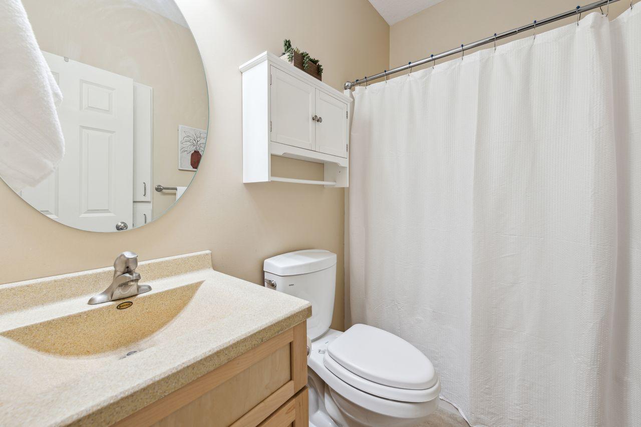 5835 Oakgreen Court N