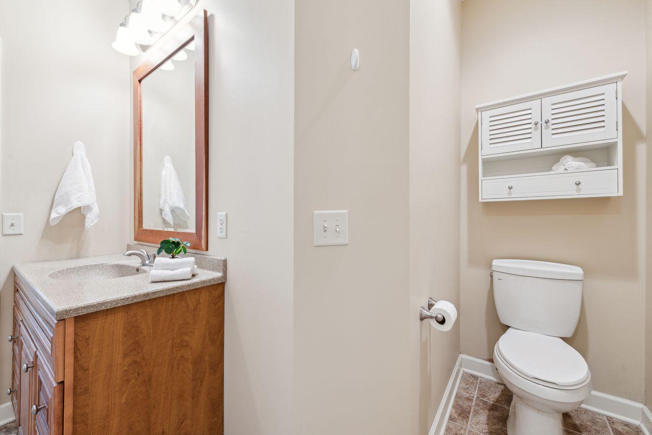 5835 Oakgreen Court N