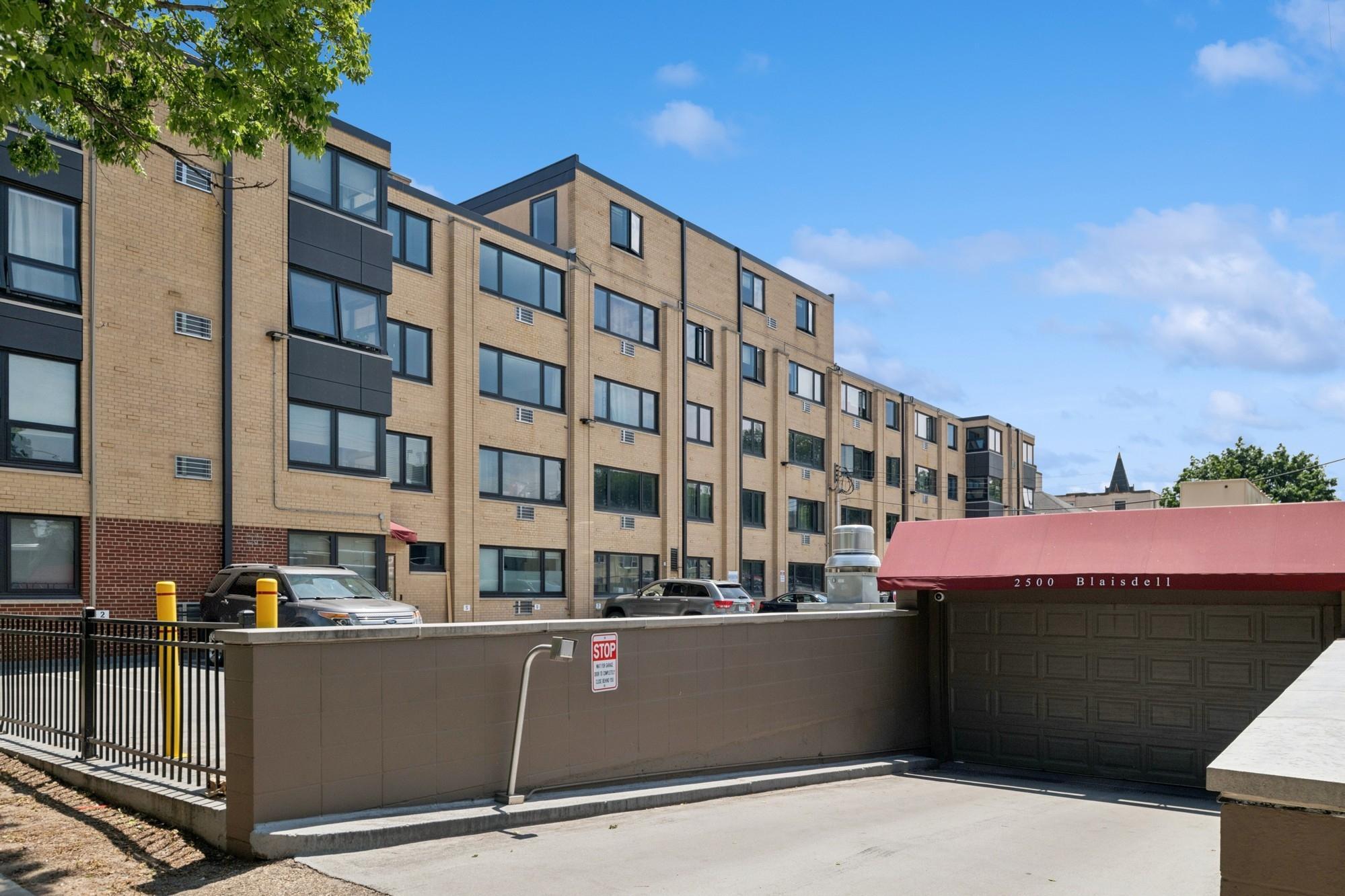 2500 Blaisdell Avenue Unit: 401
