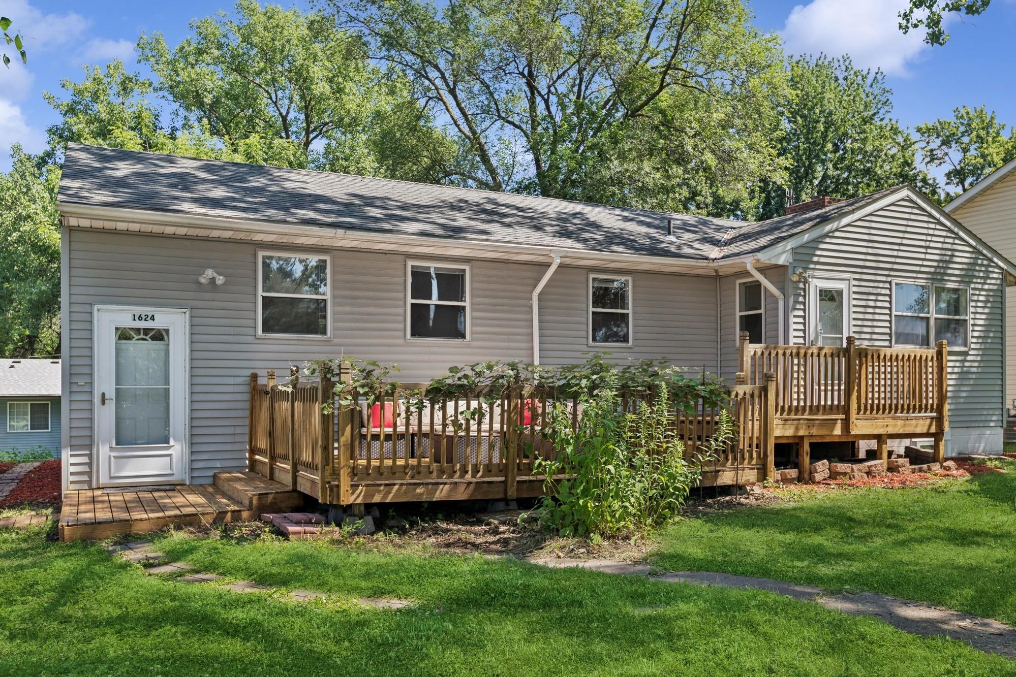 1624 Old Hudson Road