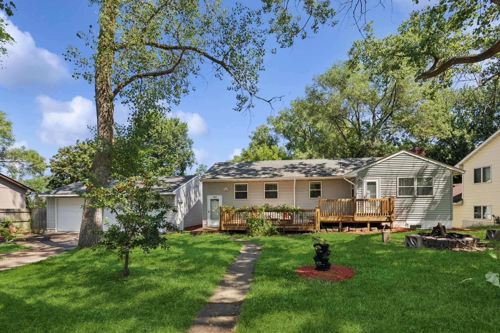 1624 Old Hudson Road