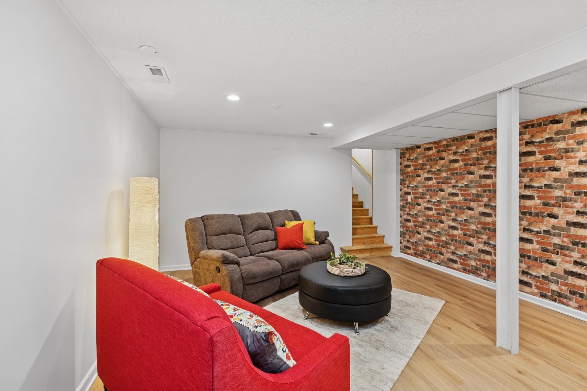 1624 Old Hudson Road