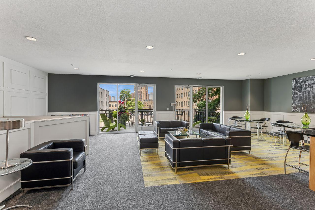 301 Oak Grove Street Unit: 305