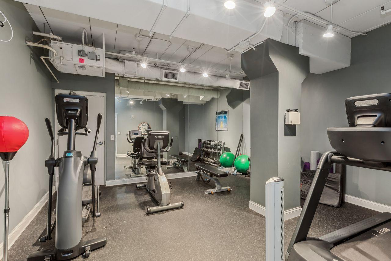 301 Oak Grove Street Unit: 305