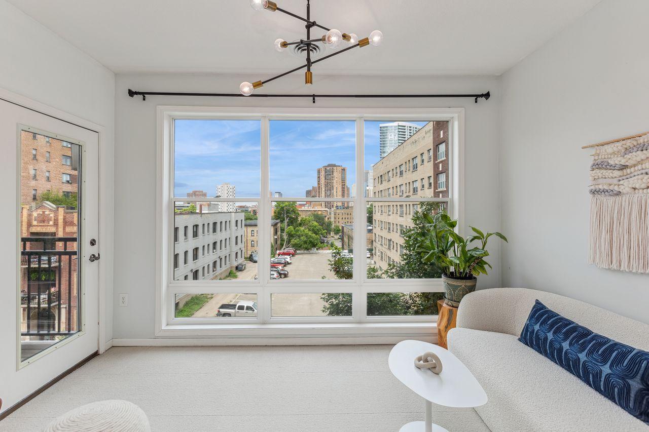 301 Oak Grove Street Unit: 305