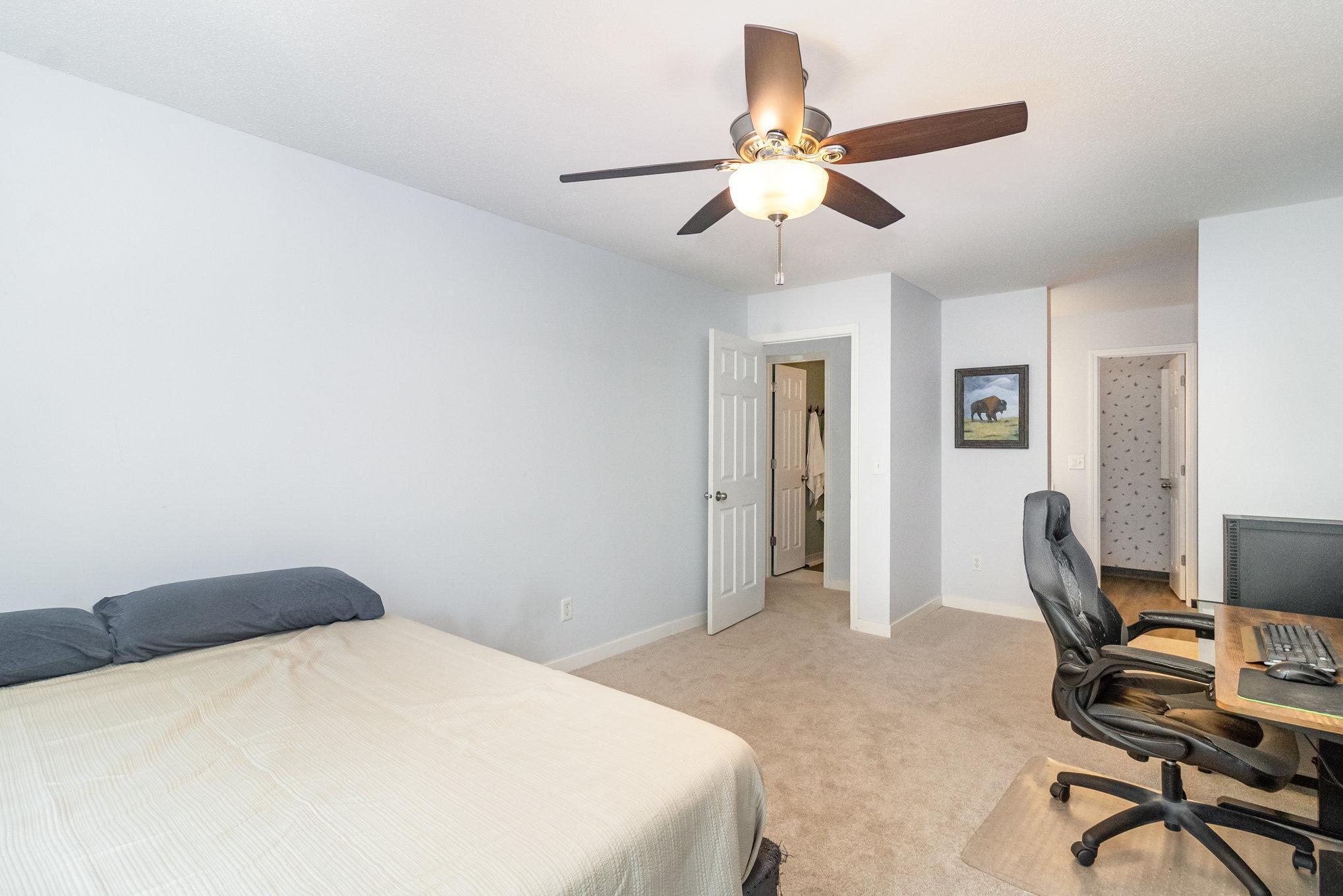 2011 E 122nd Street Unit: D4