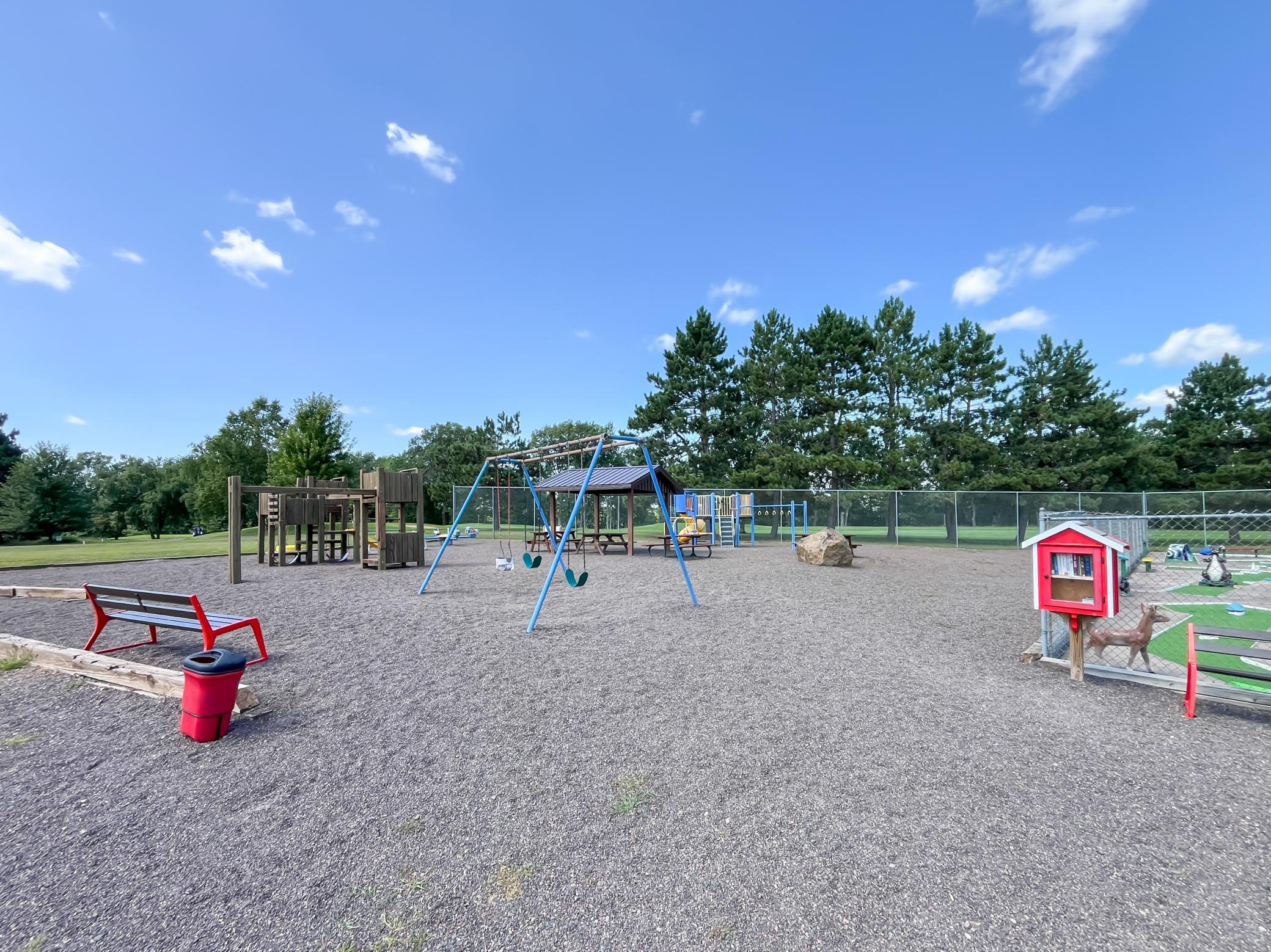 29049 Hanscom Lake Trailway