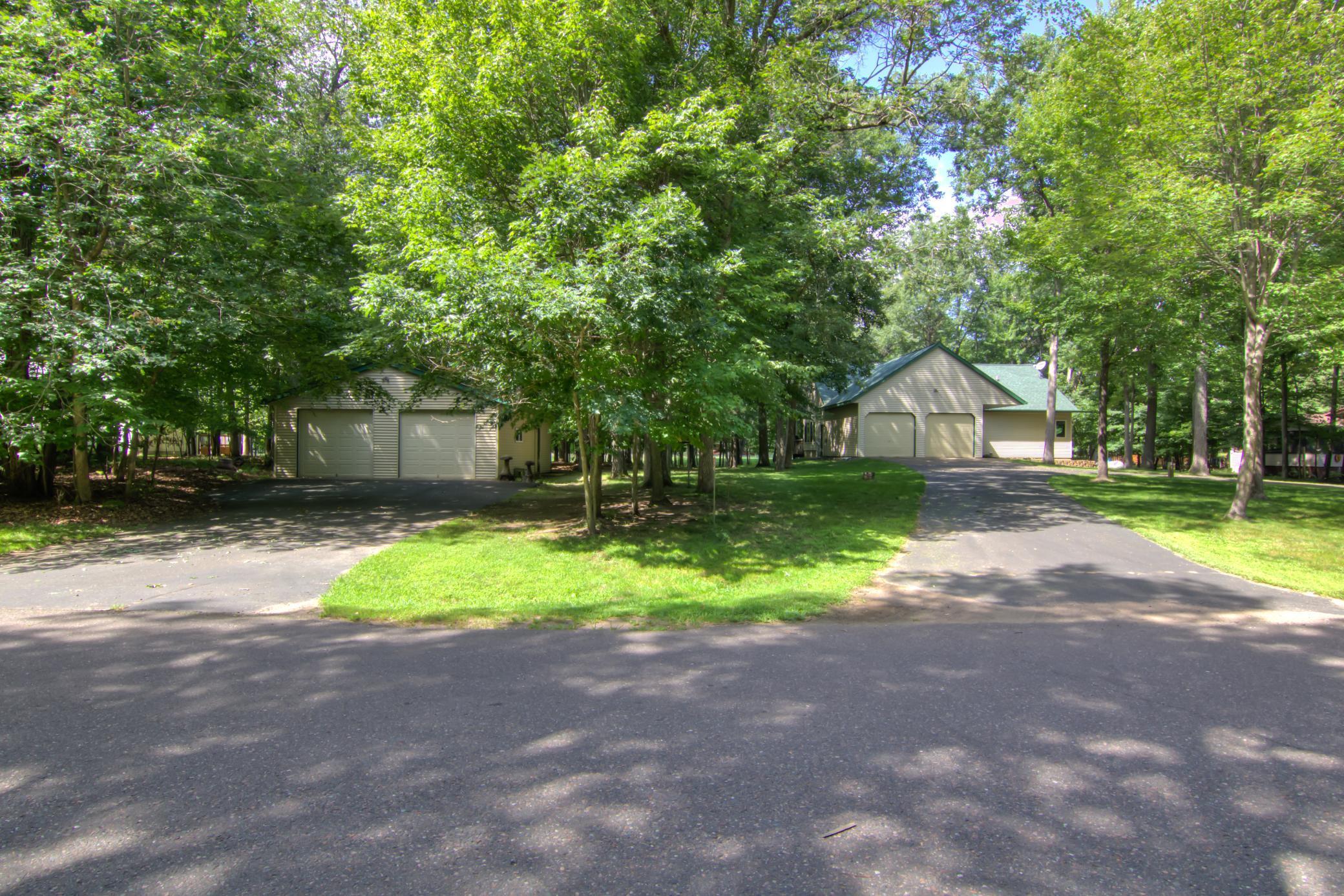 29049 Hanscom Lake Trailway