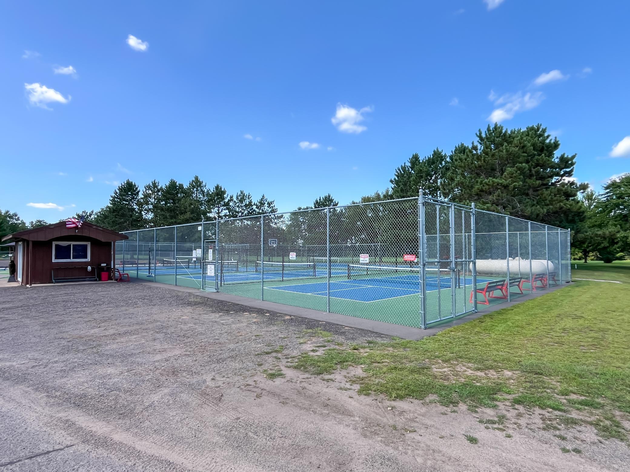 29049 Hanscom Lake Trailway