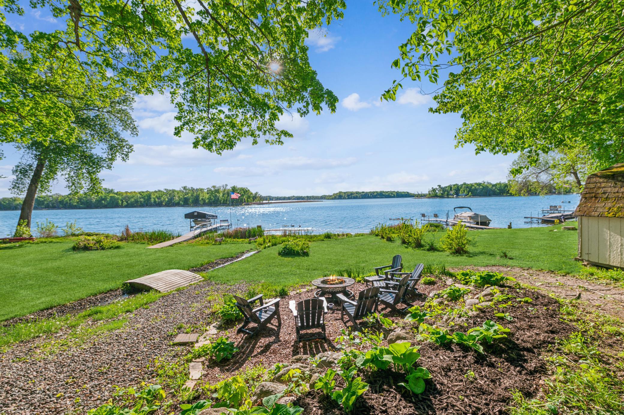 49935 Acacia Trail
