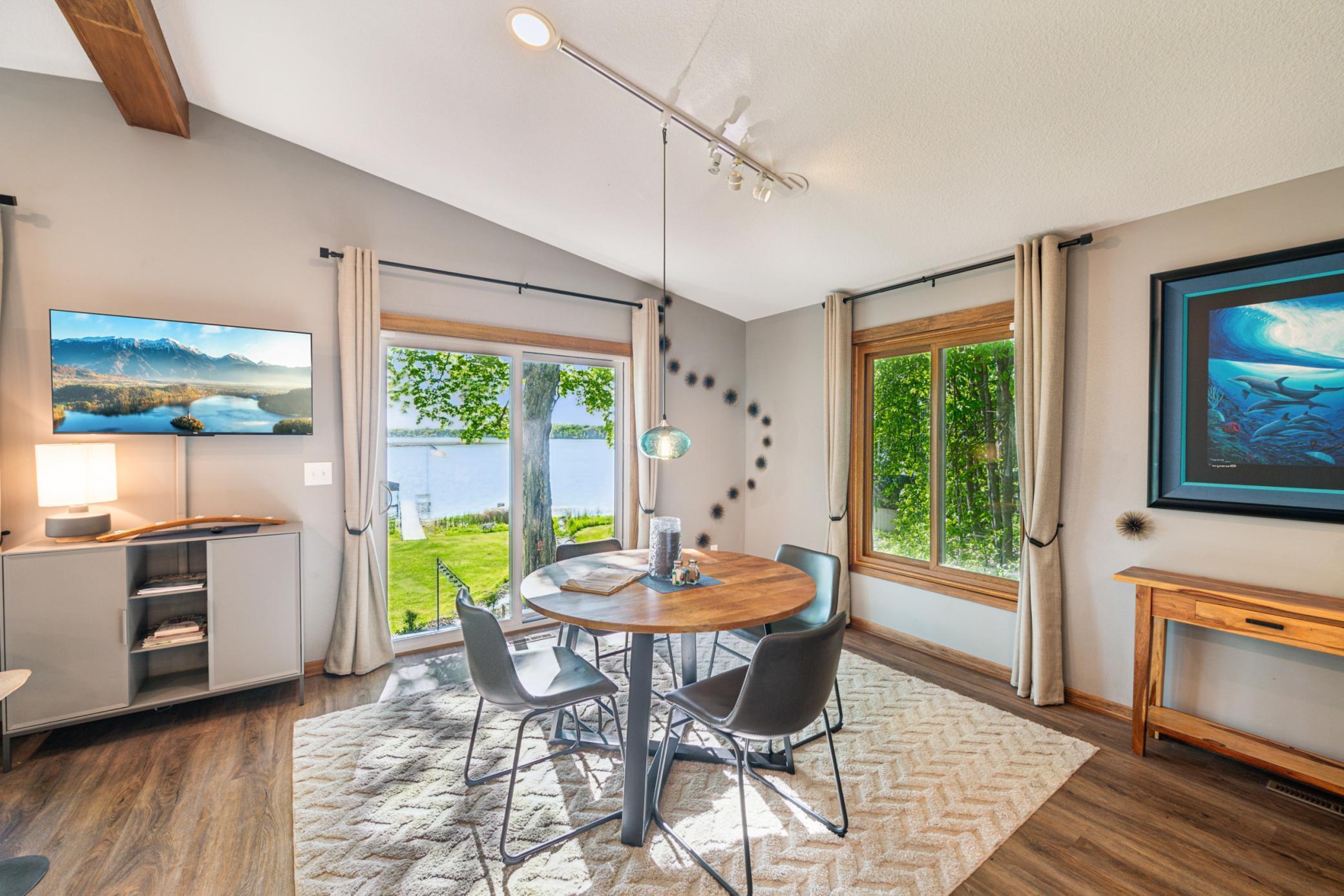 49935 Acacia Trail